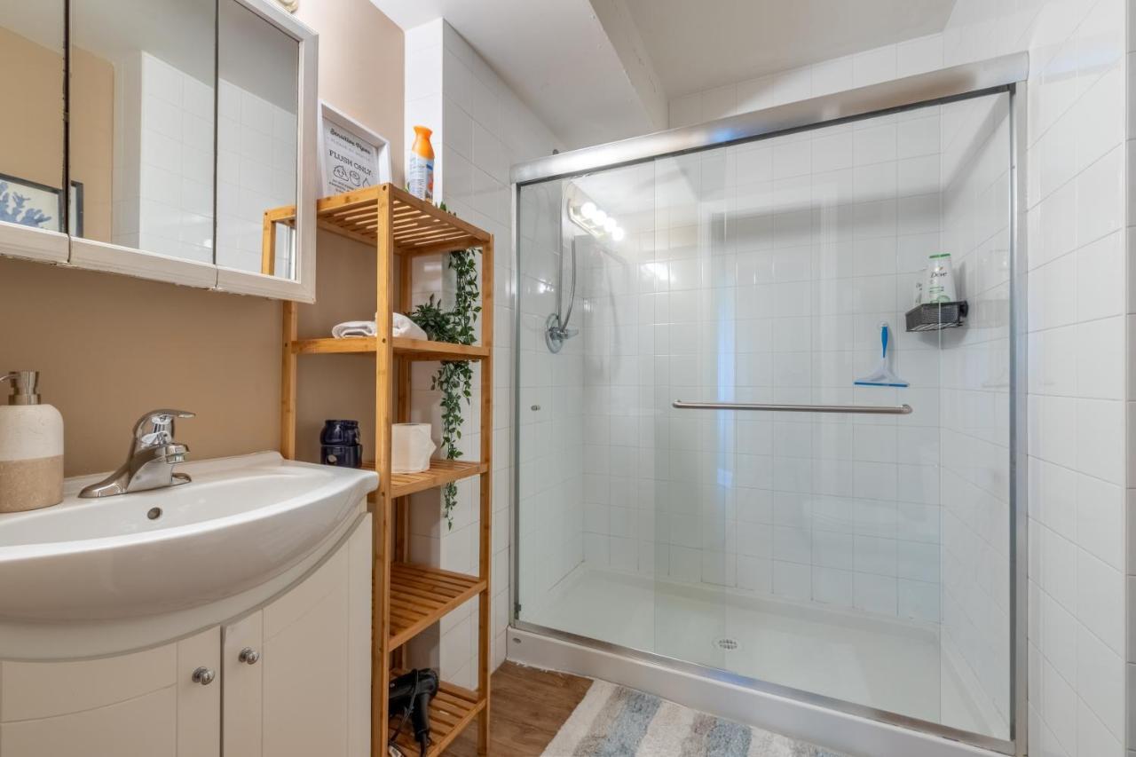 Two Bedroom With Amazing Ocean View North Vancouver Exterior foto