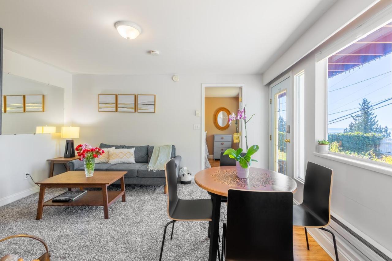 Two Bedroom With Amazing Ocean View North Vancouver Exterior foto