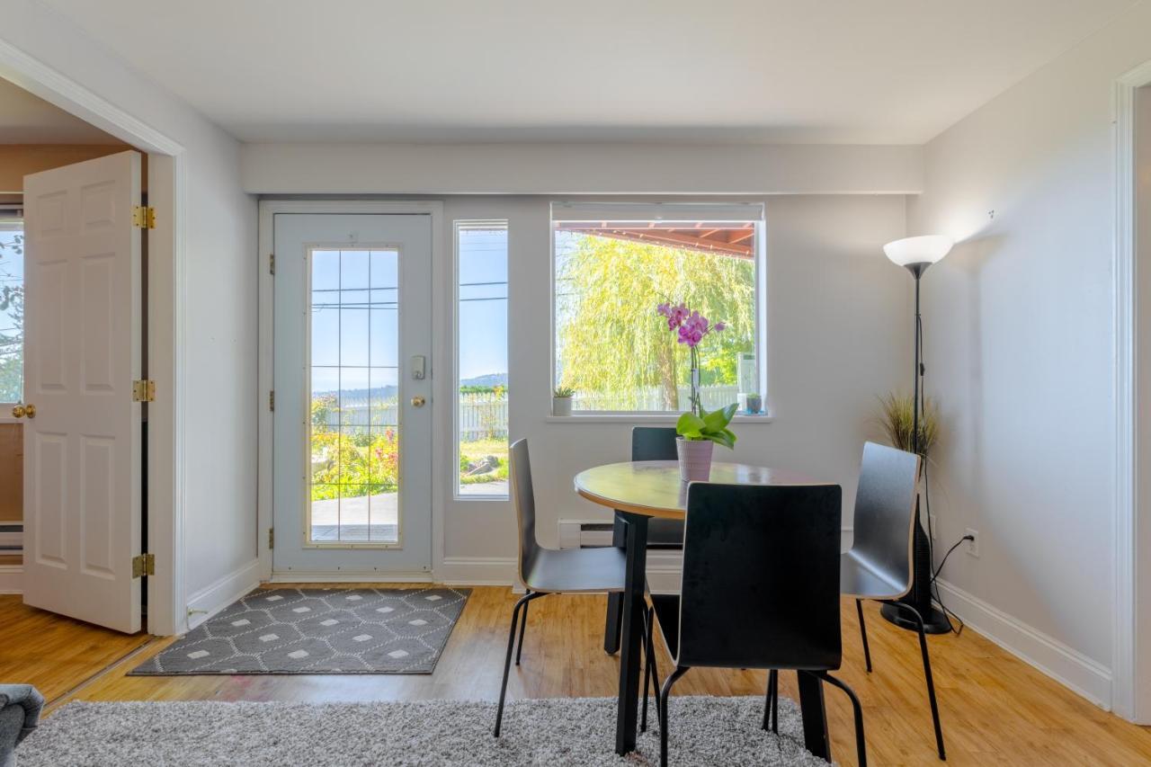 Two Bedroom With Amazing Ocean View North Vancouver Exterior foto